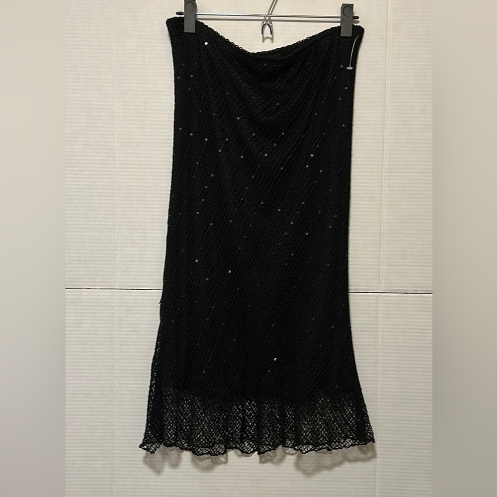 NWOT Fish net slip skirt Size L
